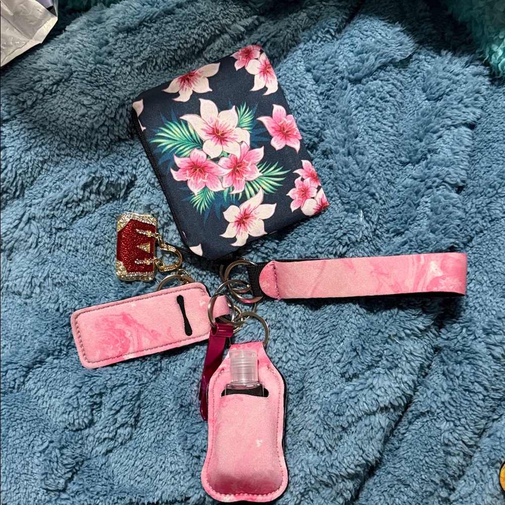 Floral Wallet and Marbled Pink Keychain & Accessories